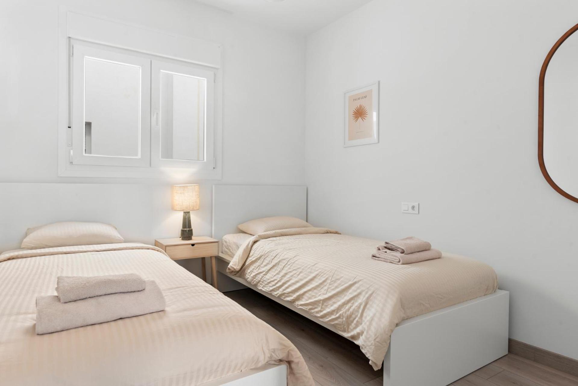 Apartment Beautiful 2-bedroom Near Center And Estepona